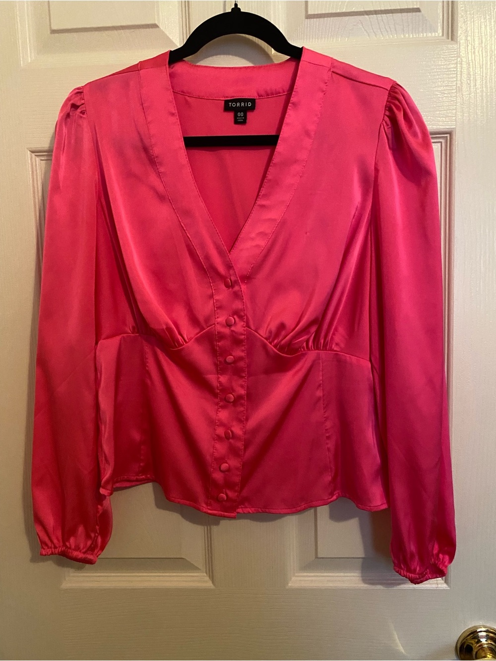 Torrid 00 10 Satin Hot Pink Glow Button Up Blouse